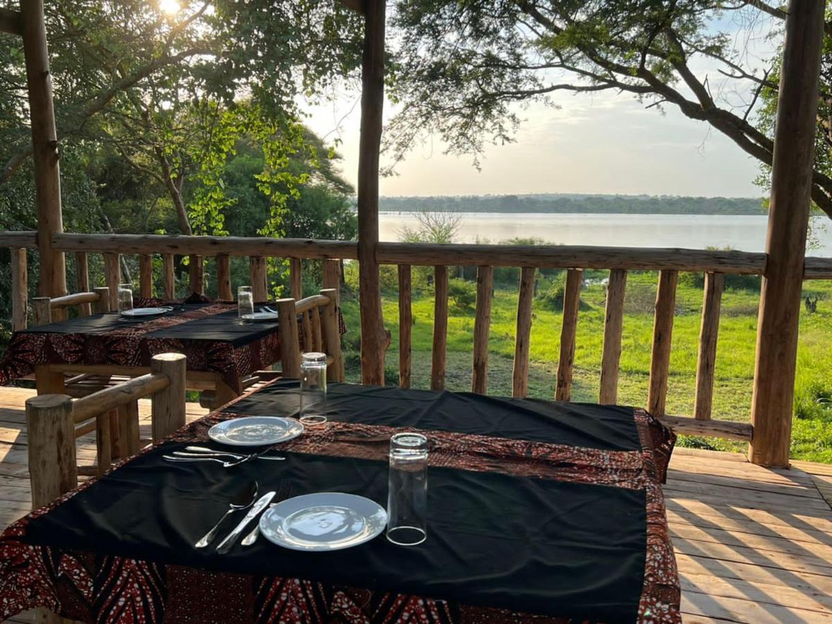 Murchison Giraffe Camp Paraa Exteriér fotografie