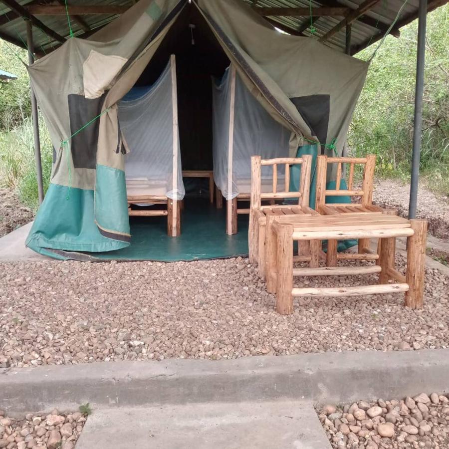 Murchison Giraffe Camp Paraa Exteriér fotografie