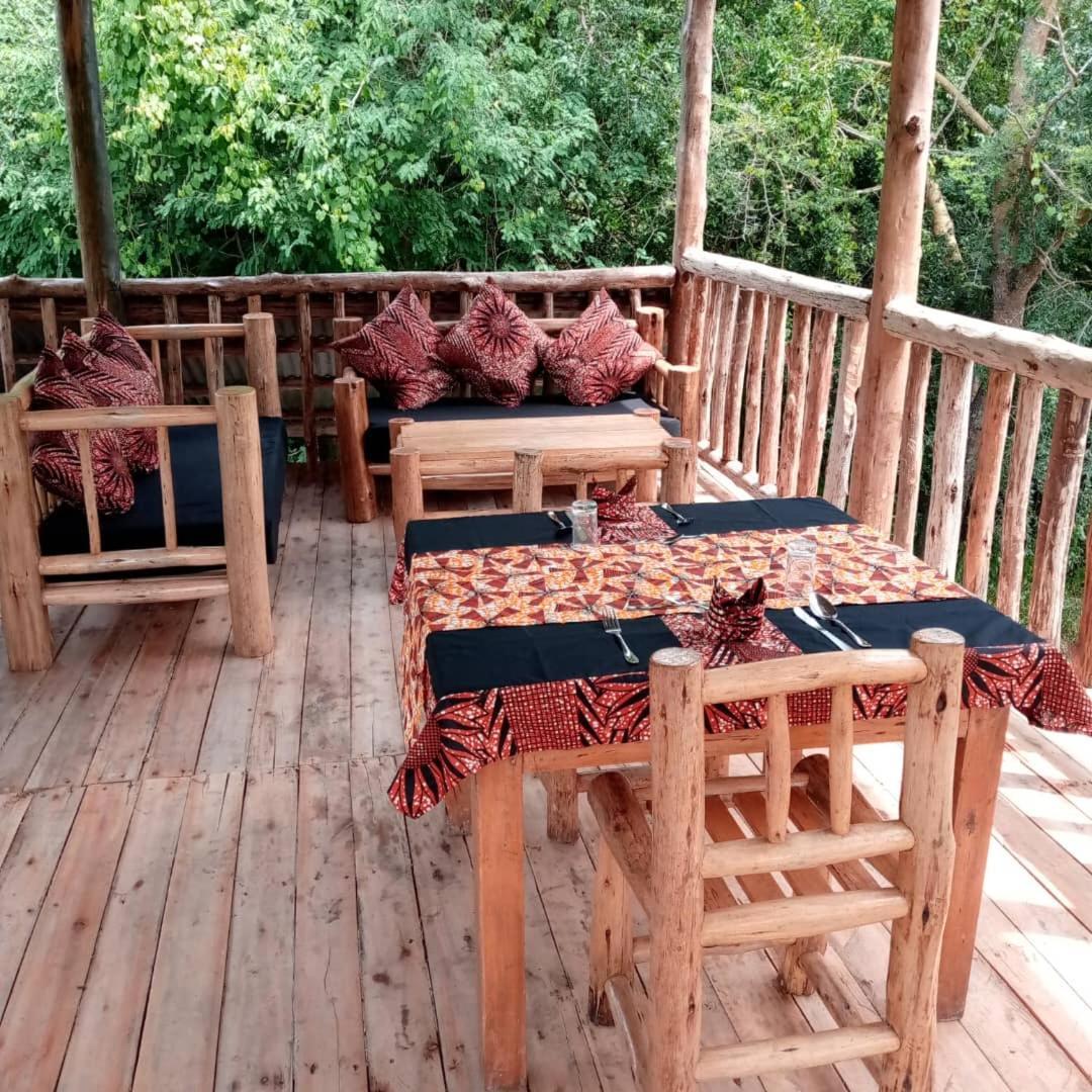 Murchison Giraffe Camp Paraa Exteriér fotografie